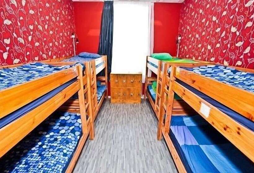 Семейный Номер, Napoleon Hostel
