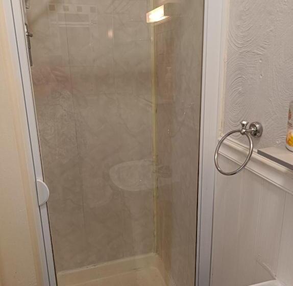 Habitació Quàdruple Estàndard, Stafford House