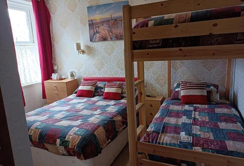 Habitació Quàdruple Estàndard, Stafford House