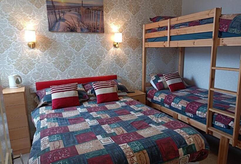 Habitació Quàdruple Estàndard, Stafford House