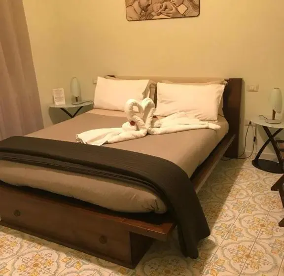 コンフォートルーム, Sine Tempore B&b