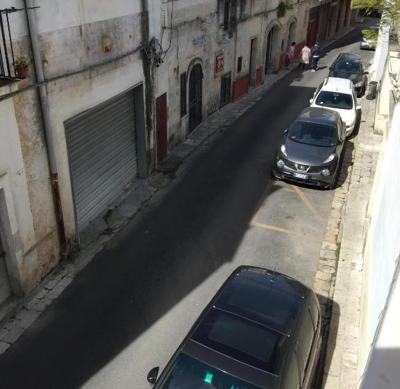 Comfort room with city view, Sine Tempore B&b