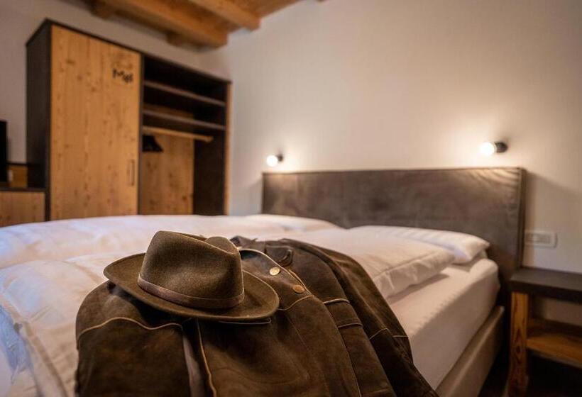 スーペリアトリプルルーム, Monte44