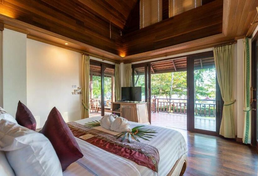 اتاق خانوادگی با چشم‌انداز دریا, Chivapuri Beach Resort