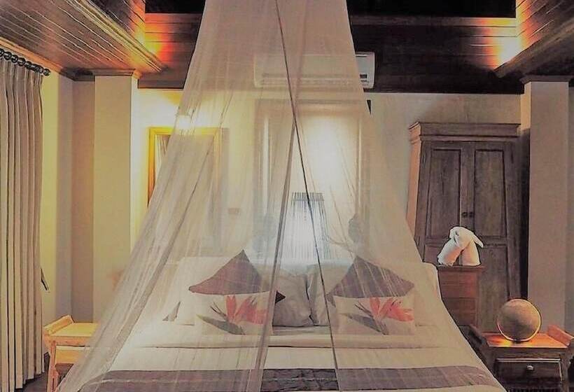 Полулюкс, Chivapuri Beach Resort