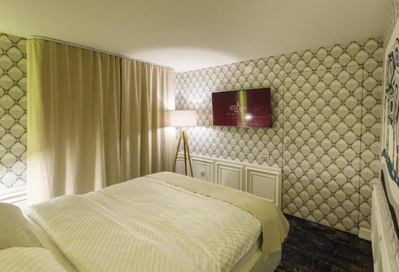 １ベッドルームアパートメント, Anna