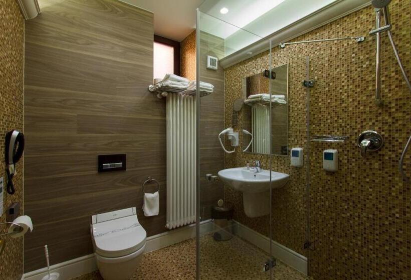 スーペリアールーム, Anna