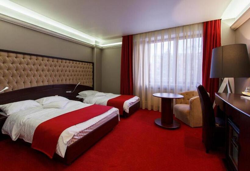 スーペリアールーム, Anna