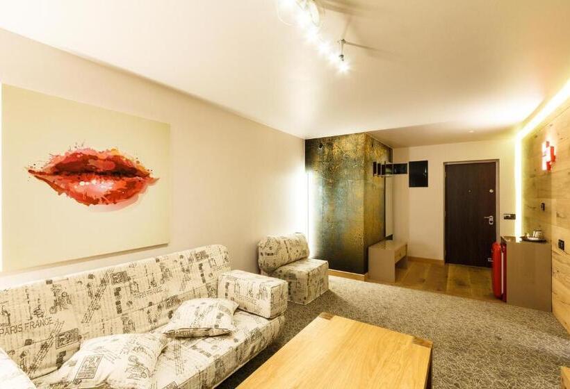 １ベッドルームアパートメント, Anna