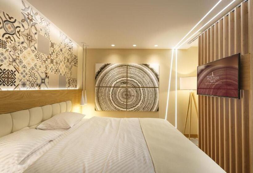 スーペリアールーム, Anna