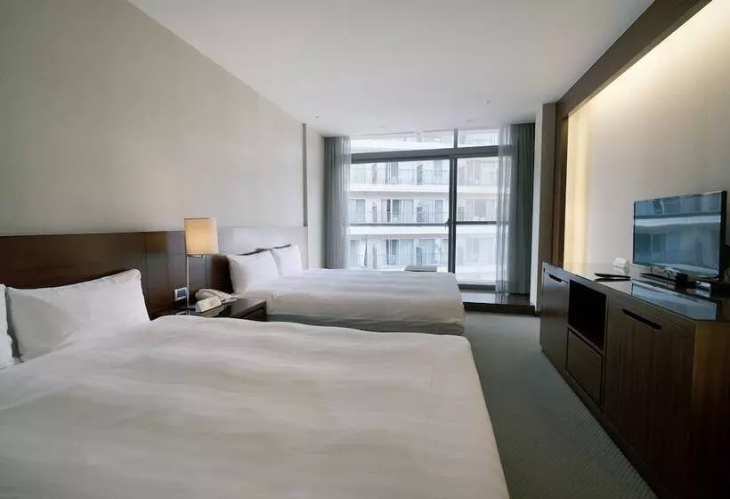 اتاق استاندارد چهار تخته, Del Lago