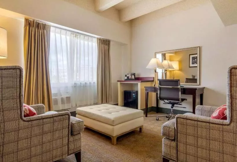 キングサイズベッドのスイートルーム, Budget Inn Denver Downtown