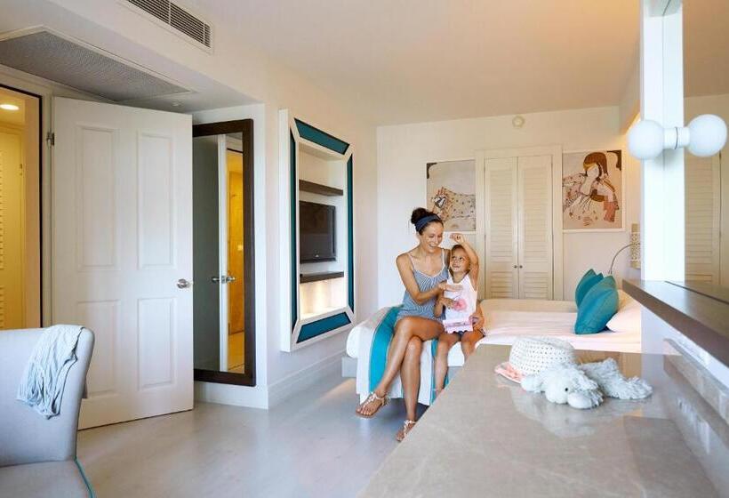 패밀리 룸, Robinson Pamfilya   All Inclusive