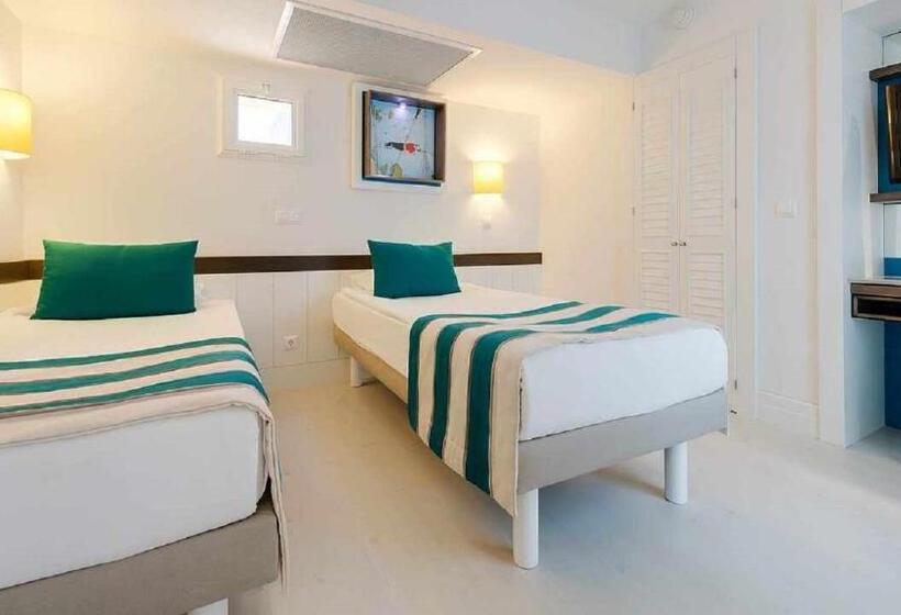 패밀리 룸, Robinson Pamfilya   All Inclusive