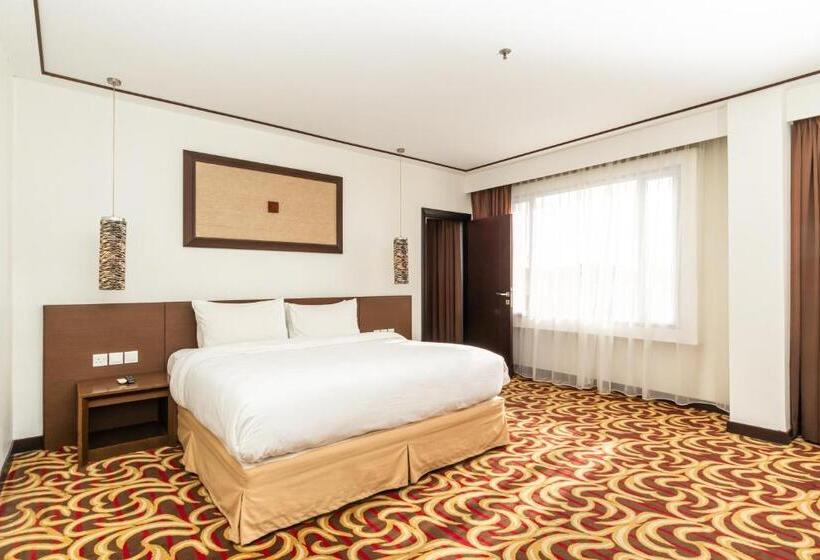 Люкс, Swissbelinn Baloi Batam
