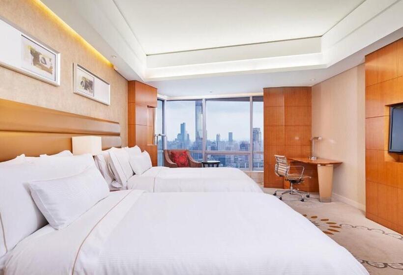 اتاق استاندارد با چشم‌انداز دریاچه, The Westin Nanjing Xuanwu Lake