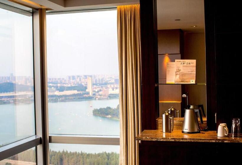 سوئیت اجرایی با تخت کینگ, The Westin Nanjing Xuanwu Lake