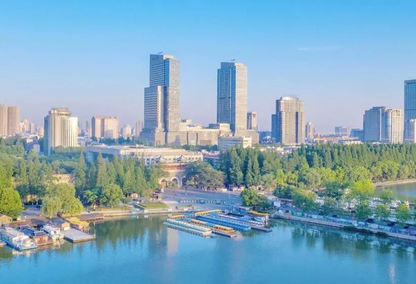 キングサイズベッドのスーペリアルーム, The Westin Nanjing Xuanwu Lake