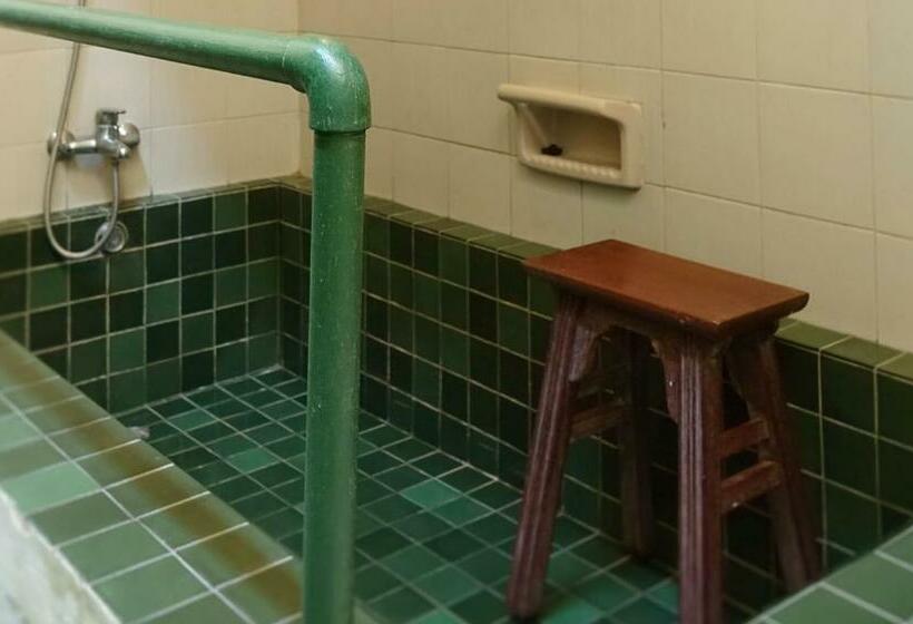 جناح إدارى, Tugu Blitar