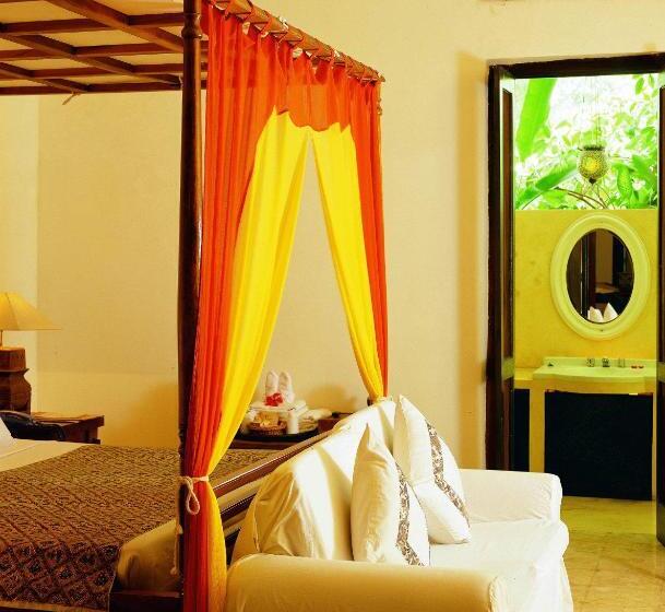 جناح, Tugu Blitar