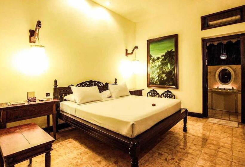 جناح, Tugu Blitar