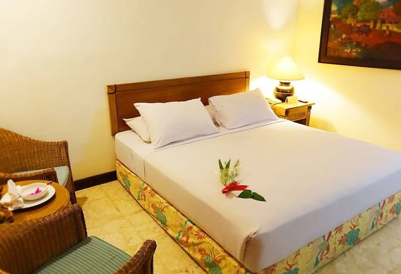 جناح إدارى, Tugu Blitar