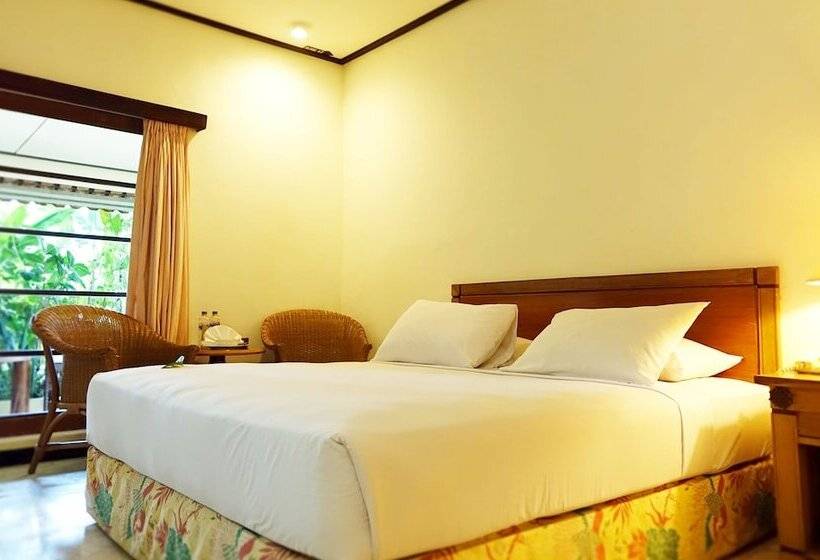 جناح إدارى, Tugu Blitar