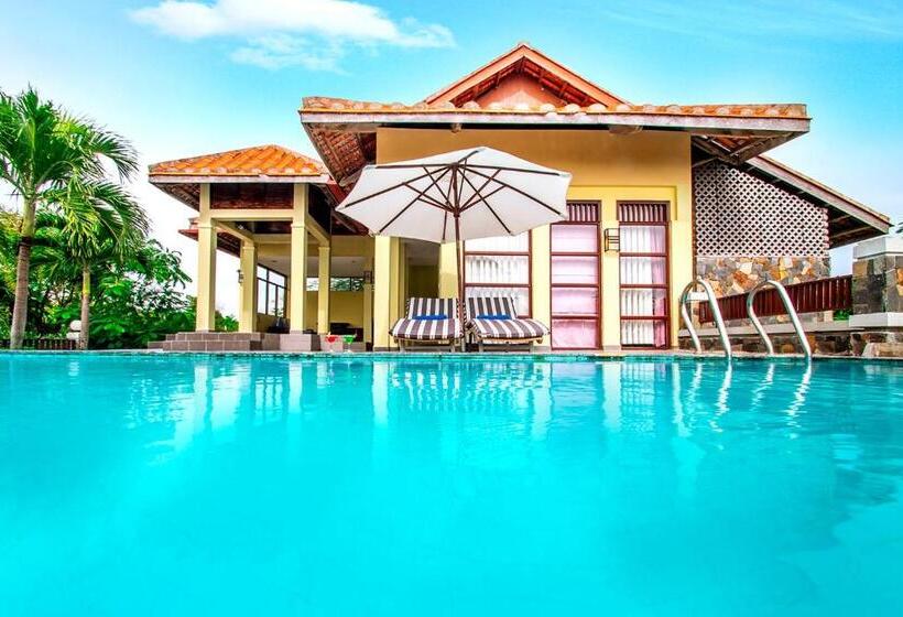 ویلای 3 خوابه با استخر, Romana Resort & Spa