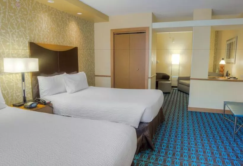 ２ダブルベッドのスタンダードルーム, Fairfield Inn & Suites By Marriott Mobile Daphne/eastern Shore
