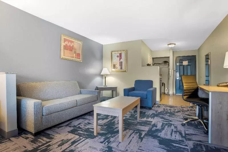 キングサイズベッドのスイートルーム, Best Western Wakulla Inn & Suites