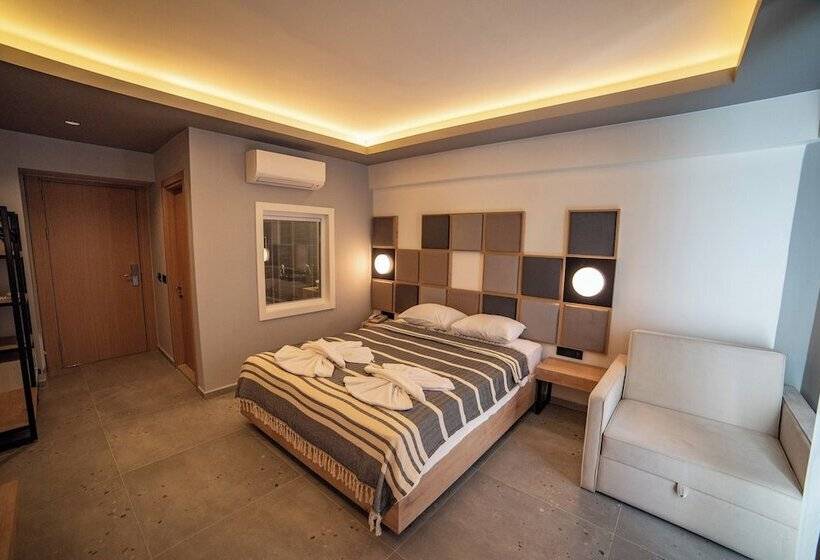 デラックスルーム, Blue Star