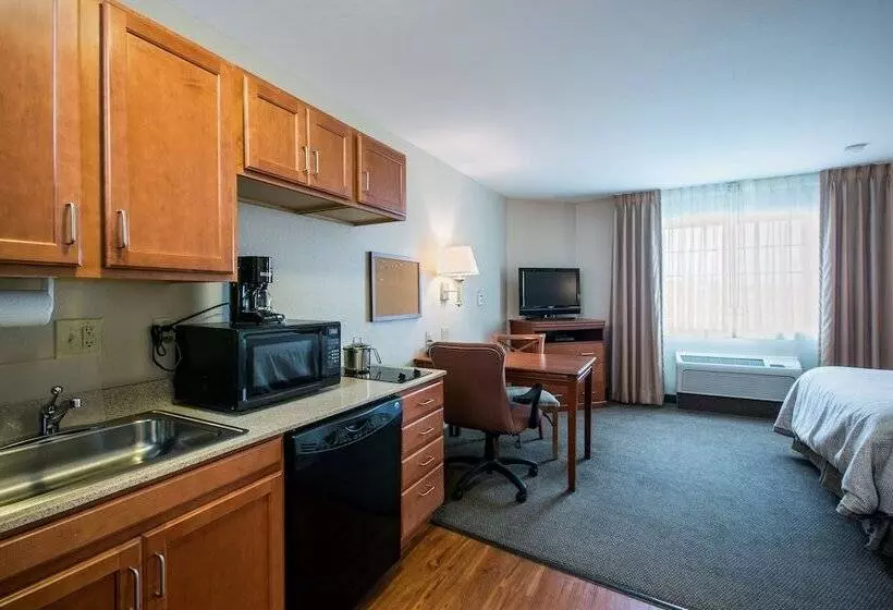 身障者適用スイートルーム, Candlewood Suites Indianapolis Northwest, An Ihg