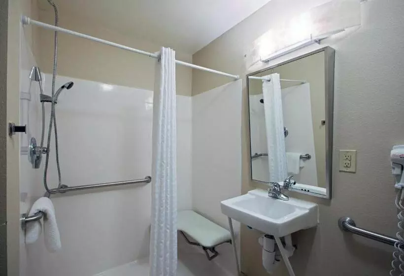 スタンダードスタジオ, Candlewood Suites Indianapolis Northwest, An Ihg