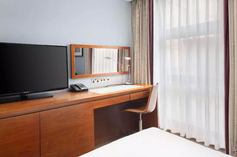 身障者適用スイートルーム, Candlewood Suites Indianapolis Northwest, An Ihg