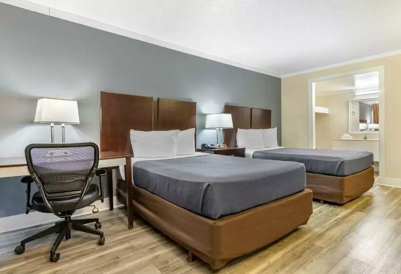 プールビュースタンダードルーム, Econo Lodge Of Conway