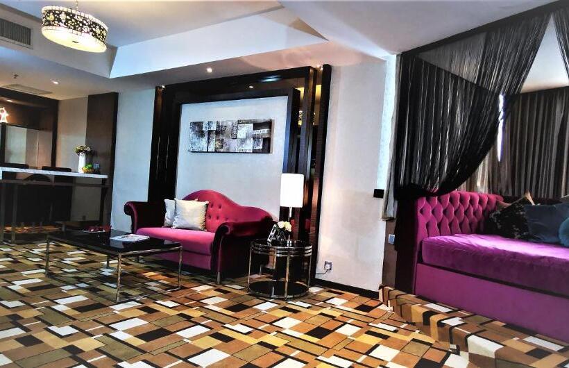 جناح, Grand Paragon Hotel Johor Bahru