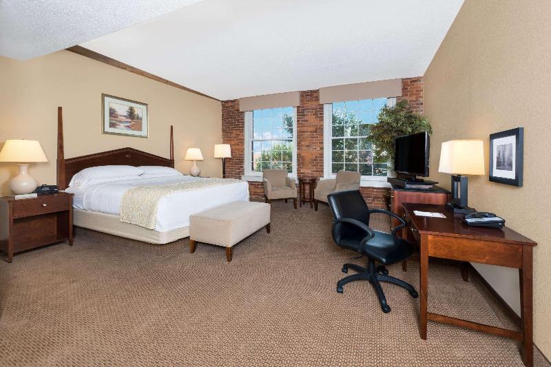 스탠다드 스튜디오 킹침대, Hawthorn Extended Stay By Wyndham Rome