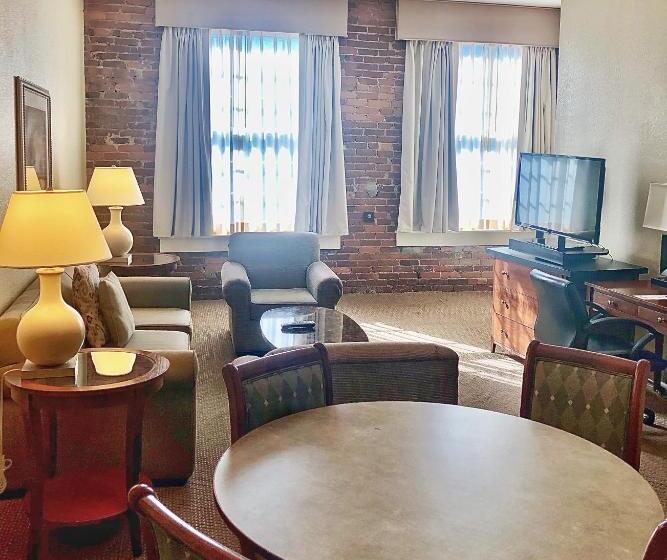 身障者適用スイートルーム, Hawthorn Extended Stay By Wyndham Rome