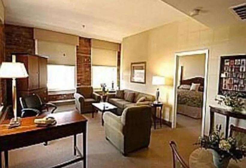 デラックススイート２ベッドルーム, Hawthorn Extended Stay By Wyndham Rome