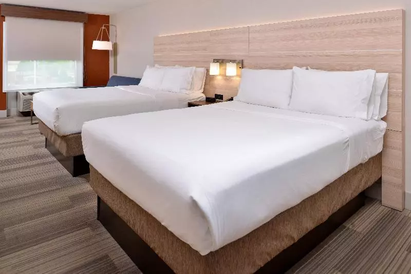 Standard-huone, Holiday Inn Express Hotel & Suites Cincinnati Mason, An Ihg