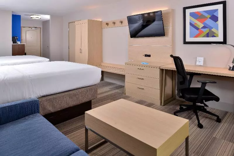 Standard-huone, Holiday Inn Express Hotel & Suites Cincinnati Mason, An Ihg