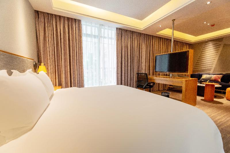 Номер Стандарт, Holiday Inn Express And Suites Lafayette East, An Ihg