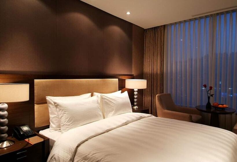 Camera Standard, Lotte City Hotel Mapo