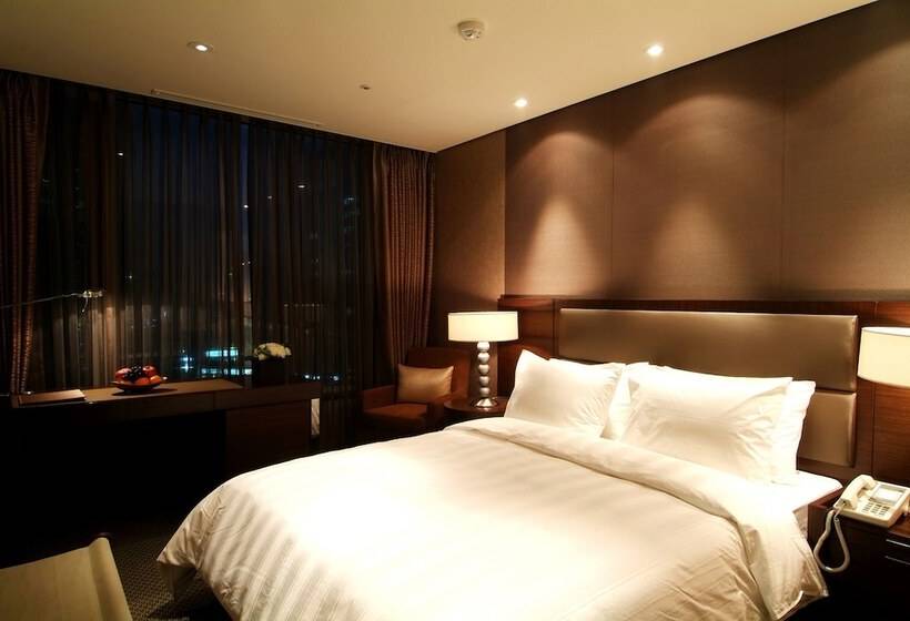 Camera Standard, Lotte City Hotel Mapo