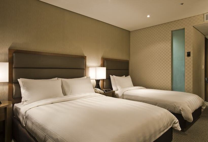 Camera Deluxe, Lotte City Hotel Mapo