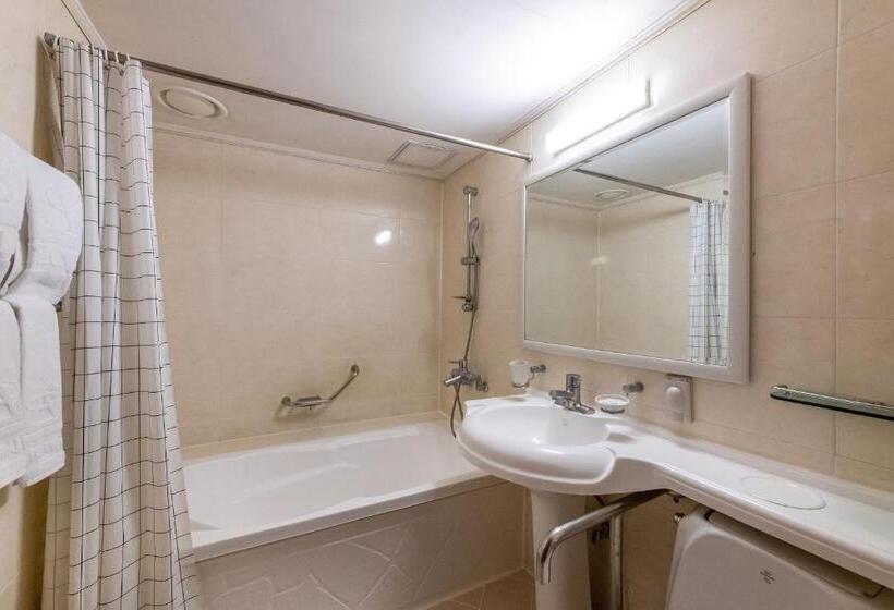 スタンダードルーム, New Cheonji