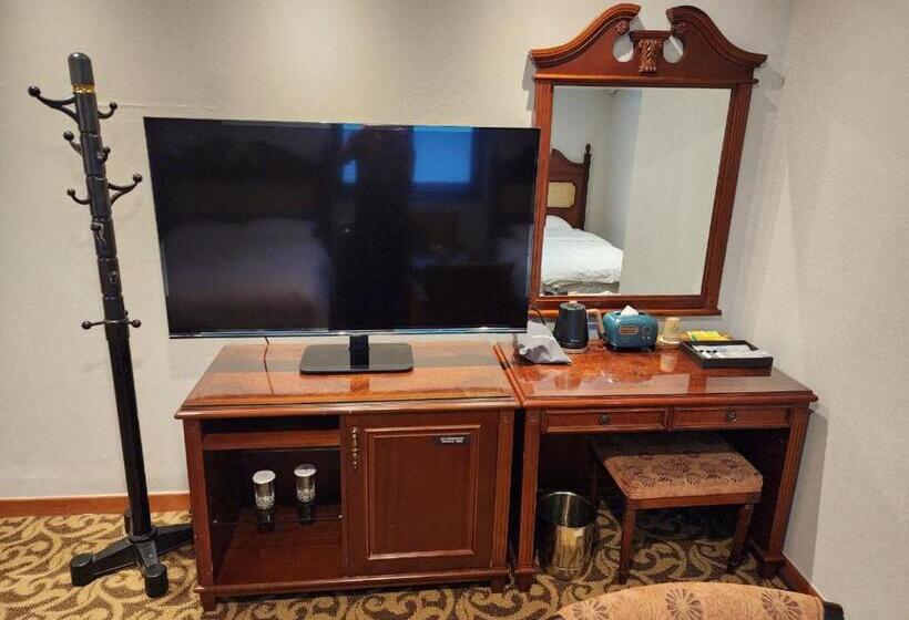 スタンダードルーム, New Cheonji