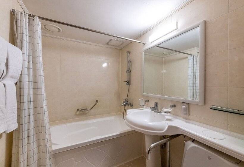 スタンダードルーム, New Cheonji