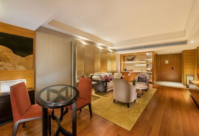 سوئیت پریمیوم, Okura Macau