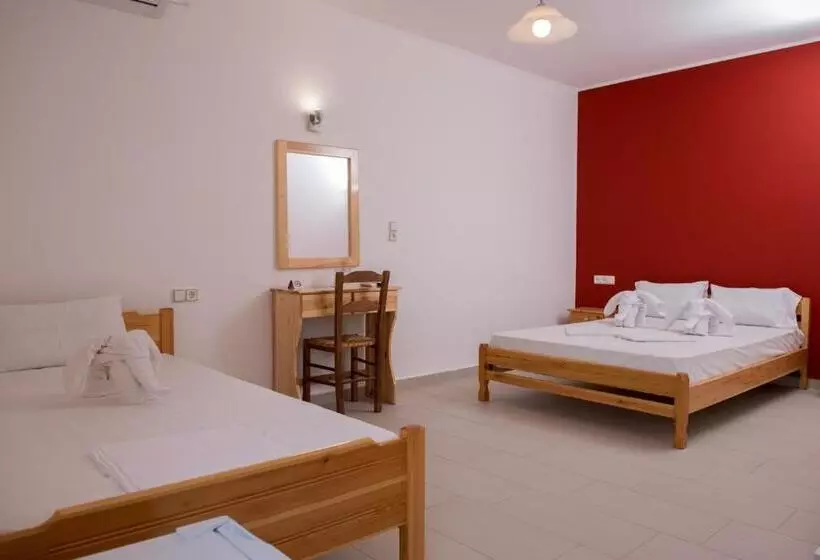 Camera Familiare, Paradise Matala